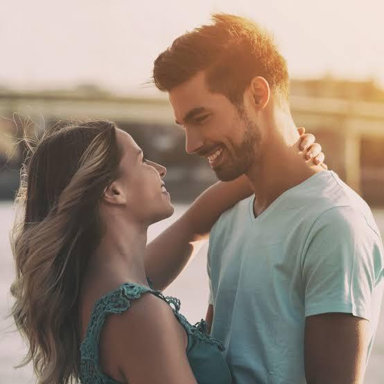 Guys: what’s your eye and hair color and what eye and hair color attracts you more?