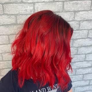Guys: what’s your eye and hair color and what eye and hair color attracts you more?