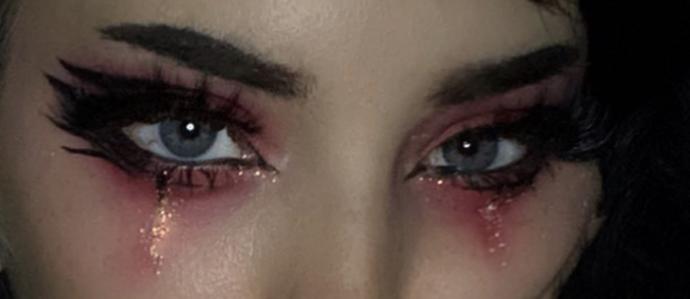 How often do you see girls wearing more creative and elaborate doll-like makeup (like photos here) in your every day life?