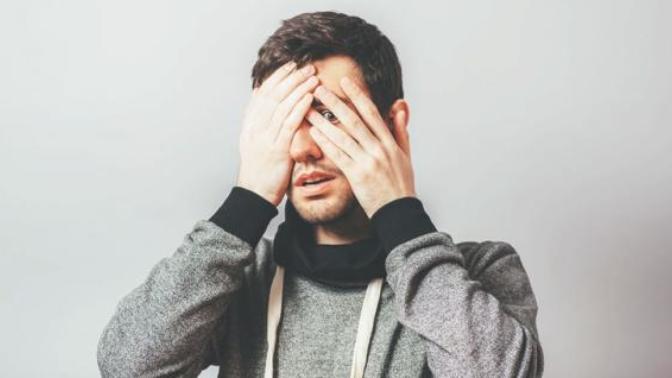 Girls, What do you think of a guy who’s good looking but can’t break through his own insecurities to see it?