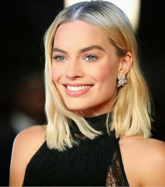 What celebrity would you rate as a perfect 10? why?