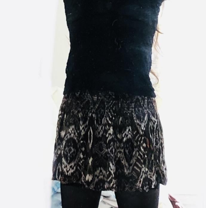 #1 color combo: Would lavender pair better with this skirt? #2 fabric rules : Textured OR Smooth fabric top, pairs better with the ruffled skirt?