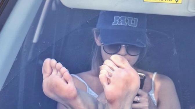 What do you think of people who put their feet on the dashboard?