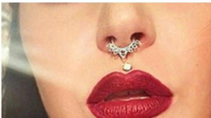 Guys, do cow nose rings look like shiny snot (nasal mucos) or disgusting? from afar at least?