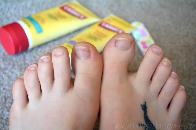 Girls, short or long toenails?