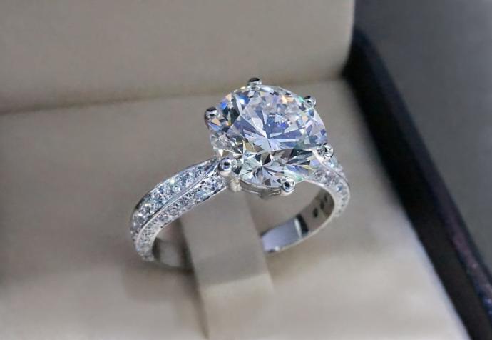 Im scared my boyfriend wont propose even though we discuss getting married pretty often. Why do I feel like this?