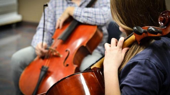 I'm thinking about Taking Private Music Lessons at a Music Teachers House. We Won't Be Wearing Masks, but Will Do Social Distancing. Safe or Not?