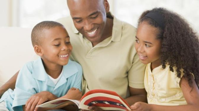I’m talking to a guy that has 2 kids. They do co-parenting. Should I be more patient when he can’t hang out?