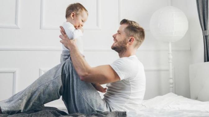 Do you think a single dad could raise as child as well as a single mom?