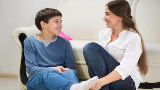 Reconnecting with emotionally distant mother, advice?