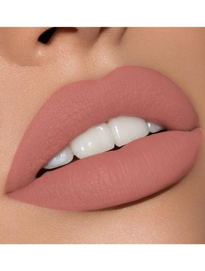 Guys, do you find matte lips or glossy lips more attractive on girls?