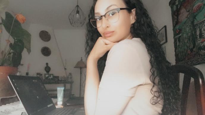 Would you pick a partner who wears glasses as a partner?