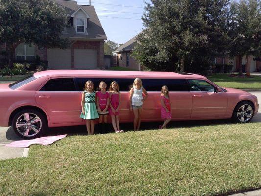 Have you ever been in a Limousine?🚘🎩😎📸💵?