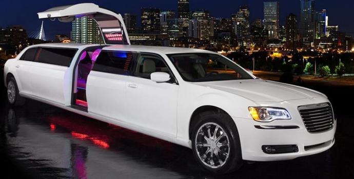 Have you ever been in a Limousine?🚘🎩😎📸💵?