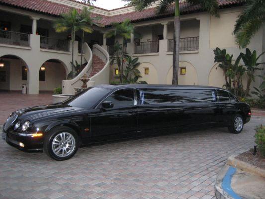 Have you ever been in a Limousine?🚘🎩😎📸💵?