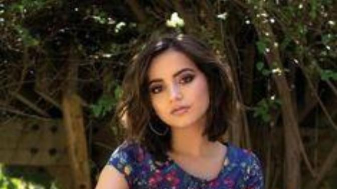 Guys do you prefer the Cute/sweet looking girl or the Pretty/Hot one?