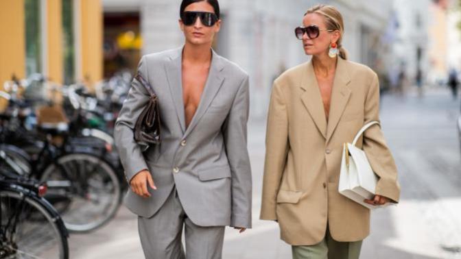 Guys: do you like this style of oversized men’s wear for women?
