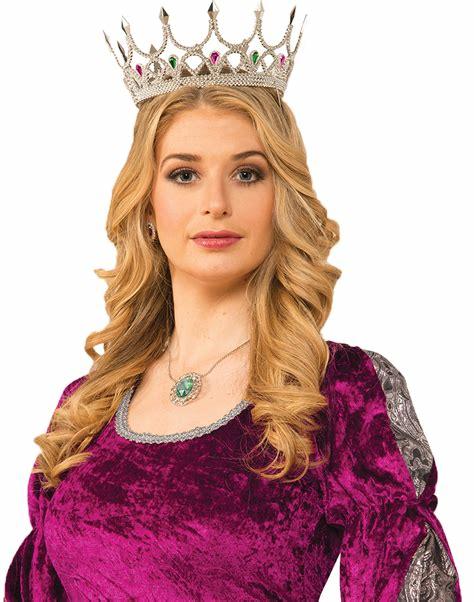 Ladies, do you prefer to be treated as a queen or princess?