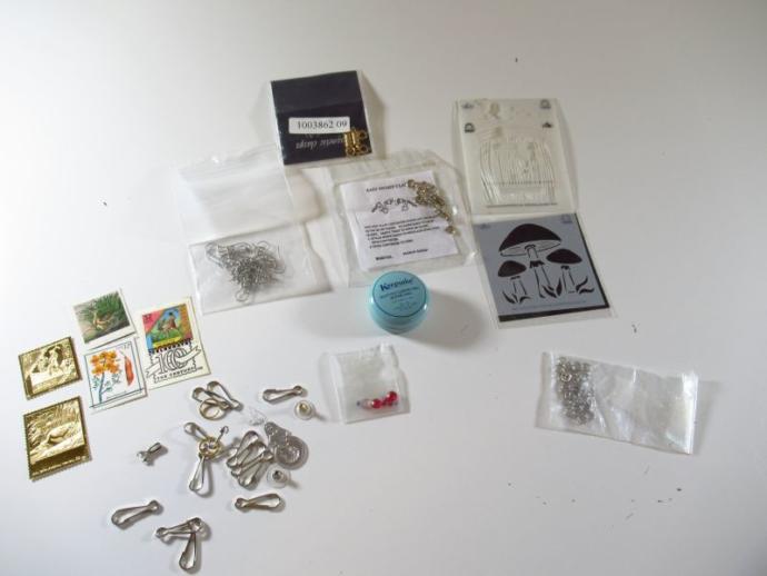 New auction , not great but I think there is gold and silver in it. ?