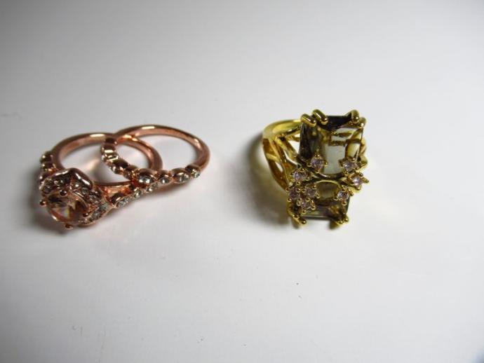 New auction , not great but I think there is gold and silver in it. ?