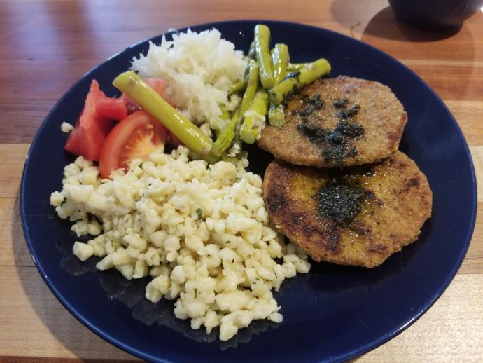 Girls, How much do you like it when the guy loves to cook?