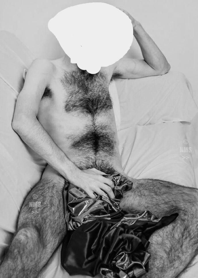 Which way would you prefer this man?
