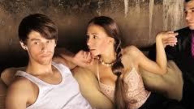 Im stuck between two guys what should I do? Girls have you ever been stuck betwen two guys emotionally?