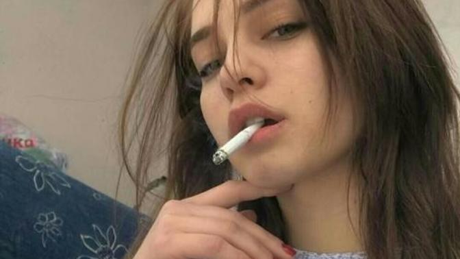 Guys, exactly what type of smoking bothers you from a girl?