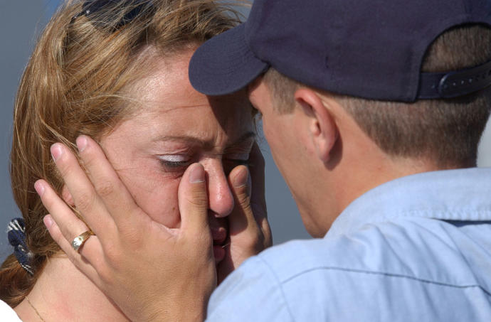 Do you like it when your partner wipe your tears away with their bare hands?