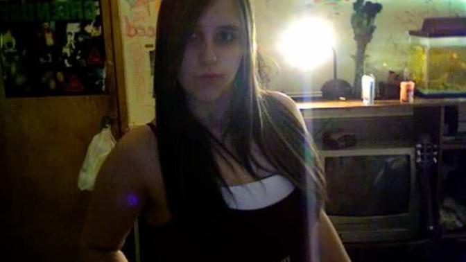 The better clothes--- black or white?