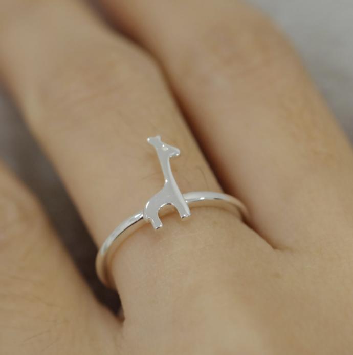 Which Giraffe ring looks cuter for daily wearing?