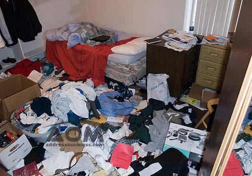 What would you do if you were dating someone and then found out they were hoardersđŚ?