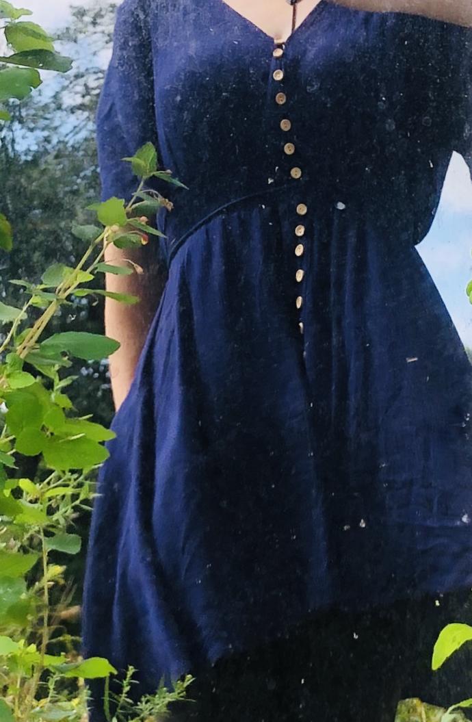 Should Exchange for Red or smaller Blue (Have to exchange for smaller size anyhow - itโs too baggy. While Iโm at it, Should I switch colors ๐คทโโ๏ธ)?