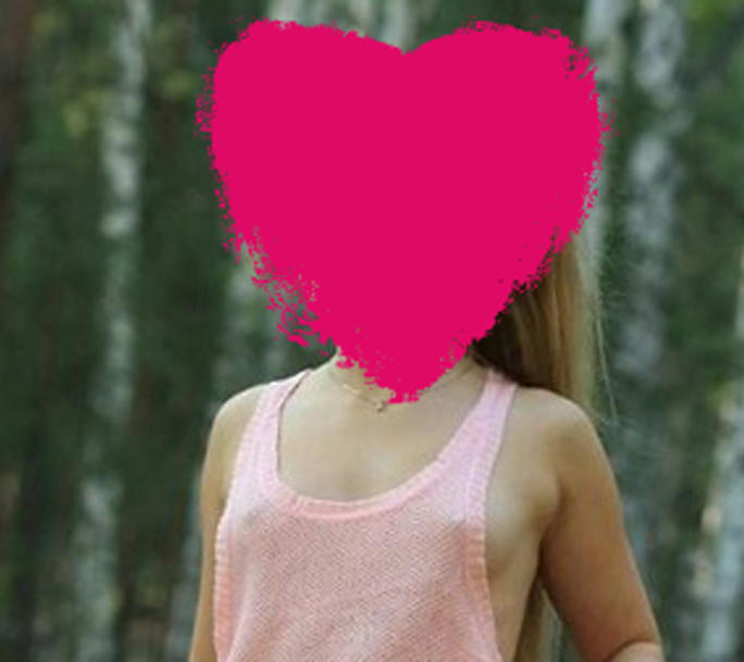 Which top is better for going out with a new guy? Heat wave starts tonite, going to be like 112 degrees. We are going to have a little picnic?