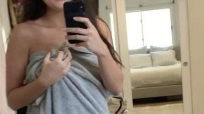 Guys, during FaceTime with your girlfriend would you love to watch her?