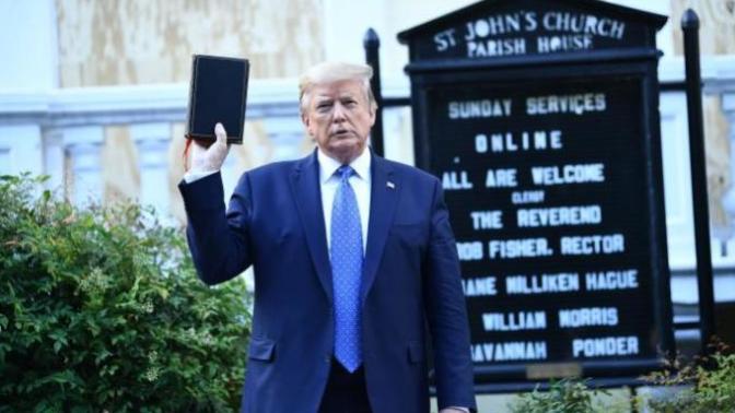 Since when has mocking dead people become of Making America Great Again and how does this equate to "Good Christian and Evangelicals" ?