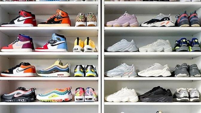 Guys, do you like girls who are really into their sneakers?