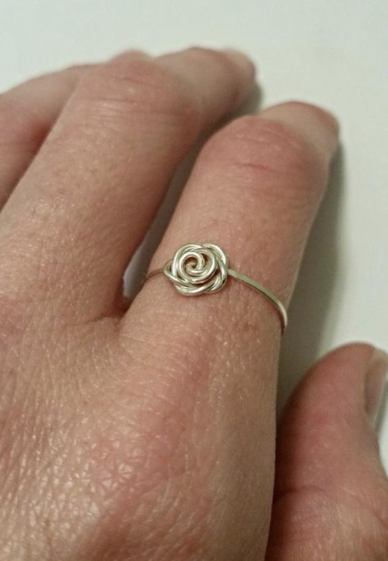 Which rose ring is cuter for daily wearing?