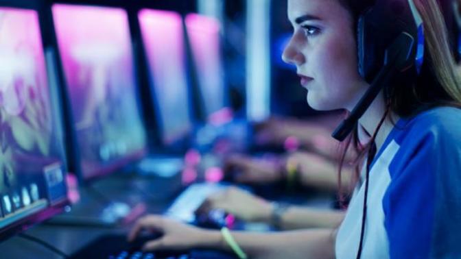 Why are the majority of women uninterested in video games? What is different about women gamers and other women that makes them like video games?