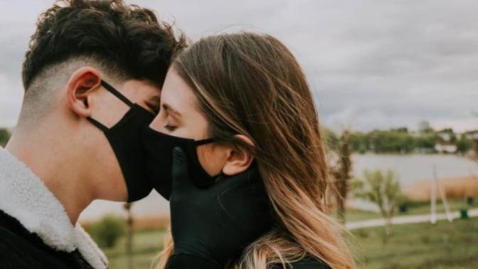Would you wear a mask if you went on a date now?