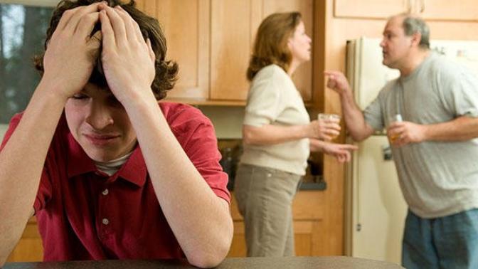 Need advice on living with parents that don't get along. It's negatively affecting me. How can I properly mentally deal with it?