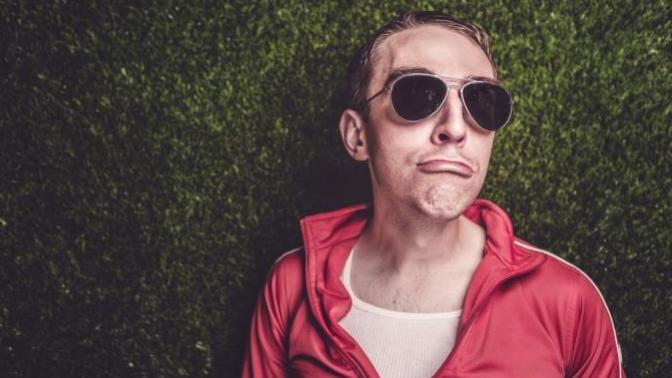 Does being funny actually hurt your chances when it comes to dating?