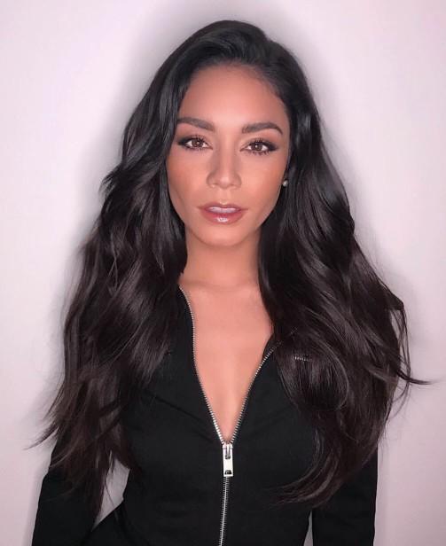 Do you think actress Vanessa Hudgens is pretty?