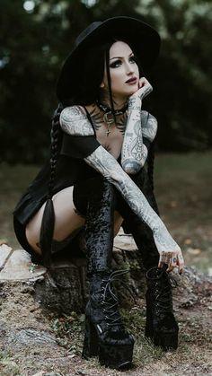 What do you think about goth girls?