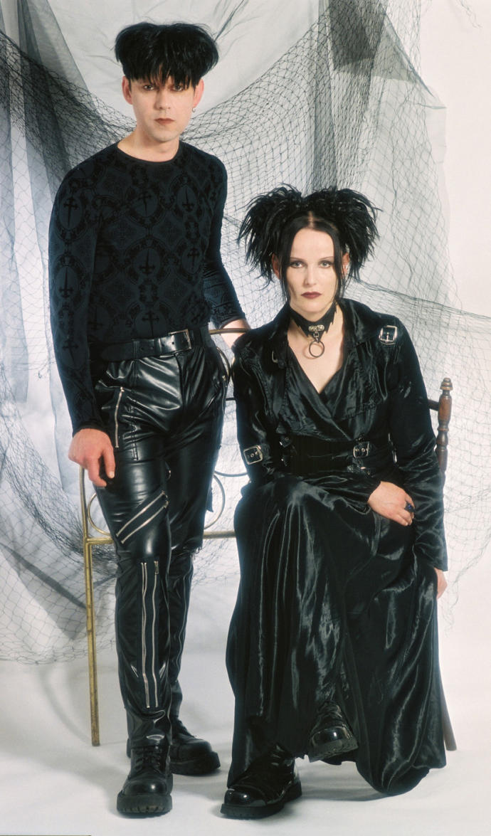 What do you think about goth girls?