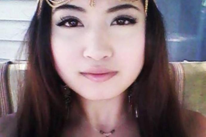 Why there wasnt any backstory of how Isabella Guzman killed her mother?