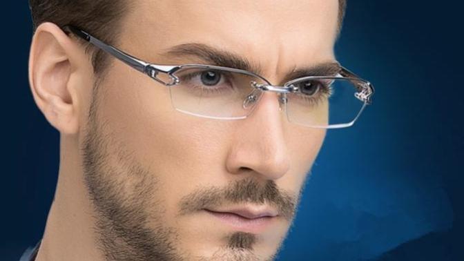 Men in glasses - Are they hot or not (for women)?
