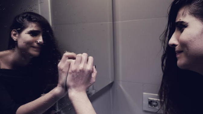 How to live as an ugly girl in a shallow world?