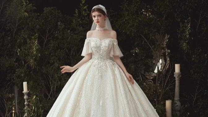 Thoughts on my dream wedding dress/ensemble?