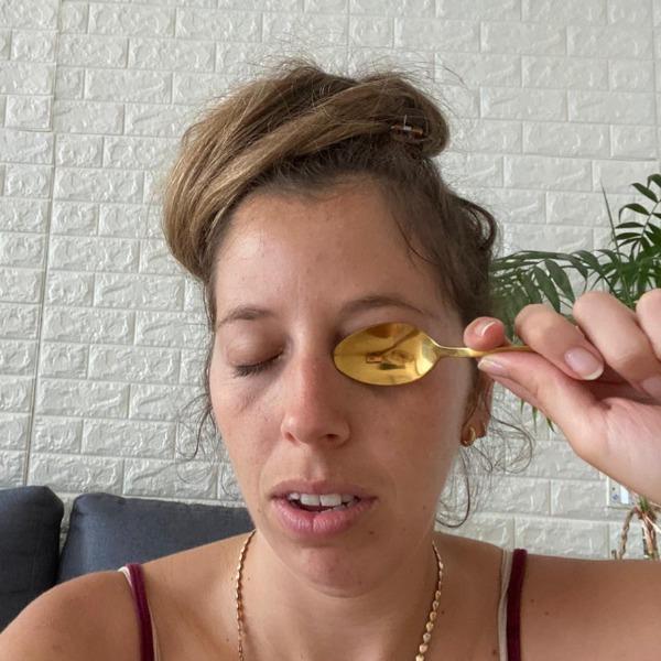 Have you ever held a gold spoon over one of your eyes and which eye was it the first time you did and why?